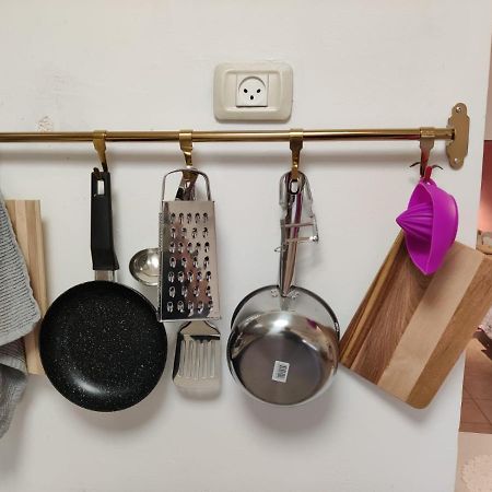 דירה לזוג על שוק מחנה יהודה Apartment Йерусалим Екстериор снимка