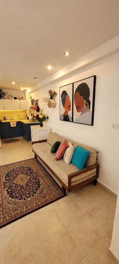 דירה לזוג על שוק מחנה יהודה Apartment Йерусалим Екстериор снимка