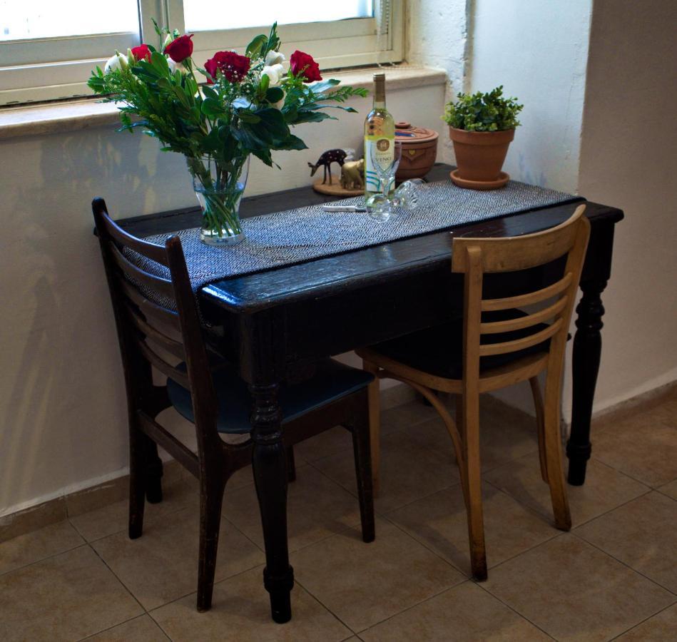 דירה לזוג על שוק מחנה יהודה Apartment Йерусалим Екстериор снимка