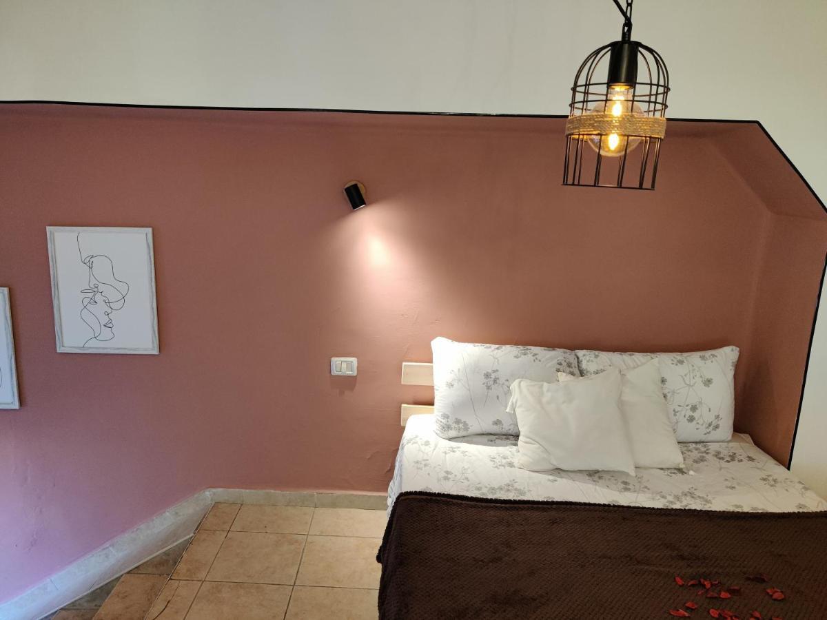 דירה לזוג על שוק מחנה יהודה Apartment Йерусалим Екстериор снимка