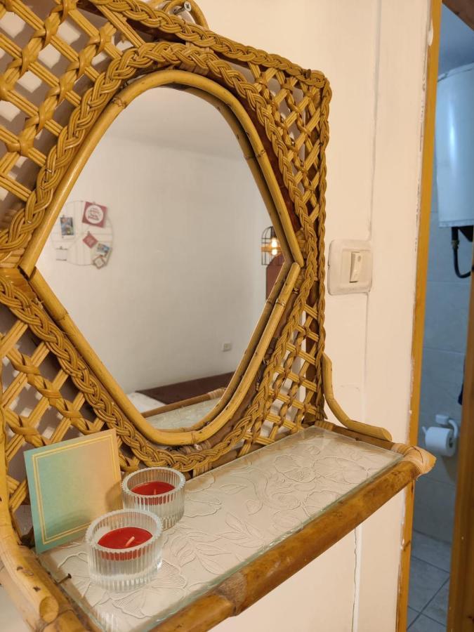 דירה לזוג על שוק מחנה יהודה Apartment Йерусалим Екстериор снимка